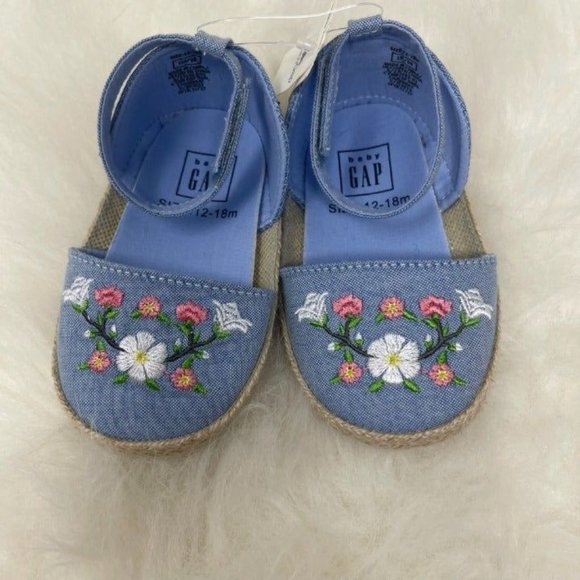 GAP Other - Baby Gap Floral Embroidered Shoes 12-18 months